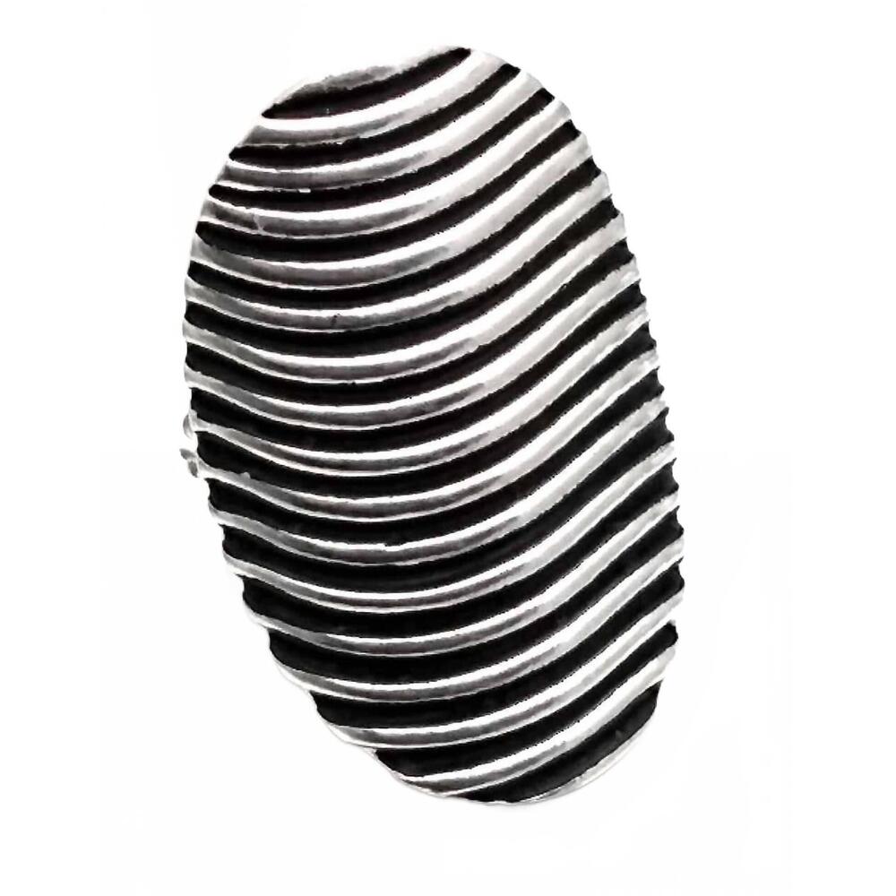 NEW COSTELLO INTERNATIONAL women's ocean wave ring in silver